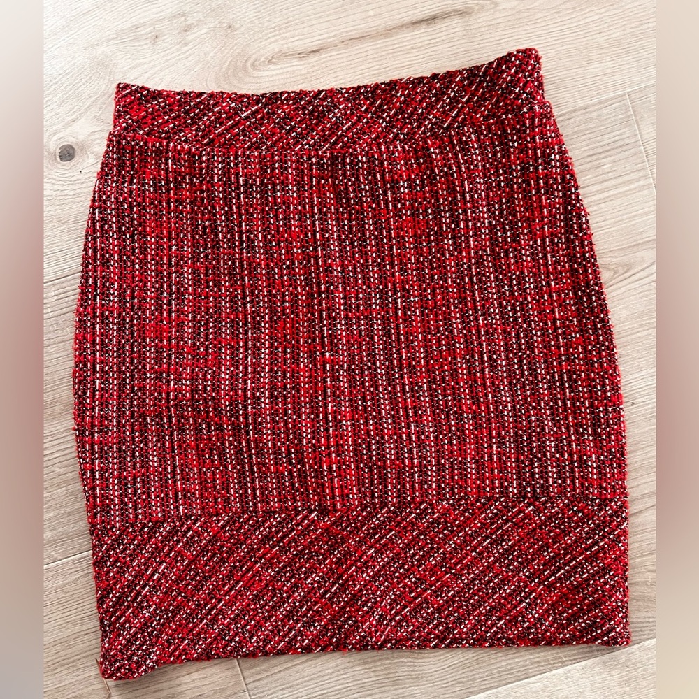 NWOT Banana Republic Chanel- Like Red Tweed Skirt (Small)